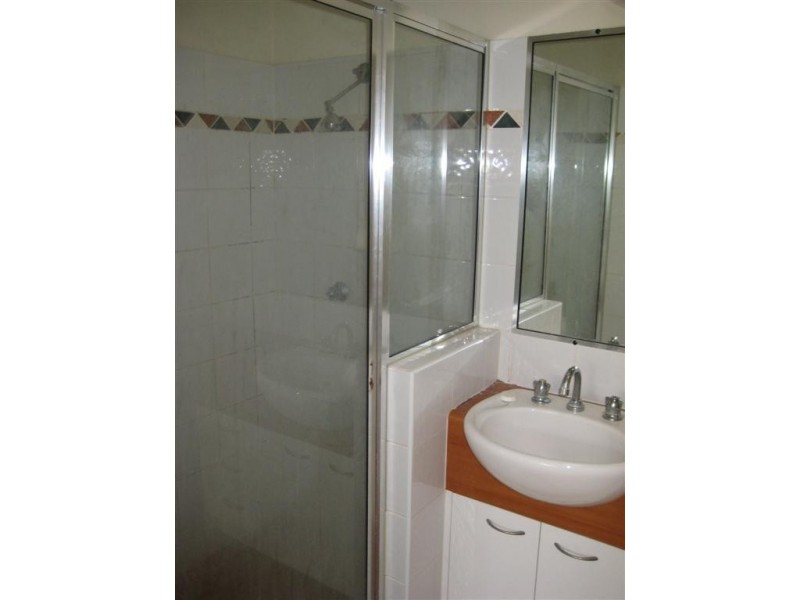 64/316 Long Street East, Graceville QLD 4075