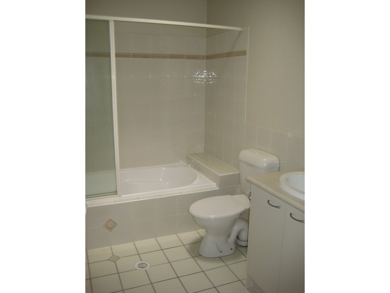 67/316 Long Street East, Graceville QLD 4075