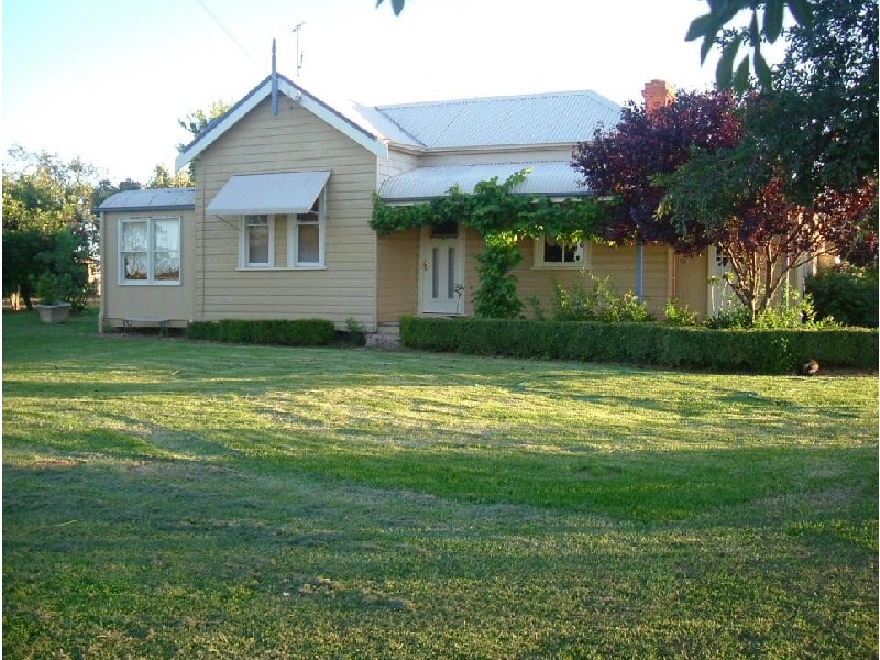 ‘ Belmont’, Tamworth NSW 2340