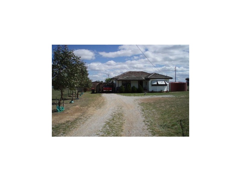 1A Warwick Road, Tamworth NSW 2340