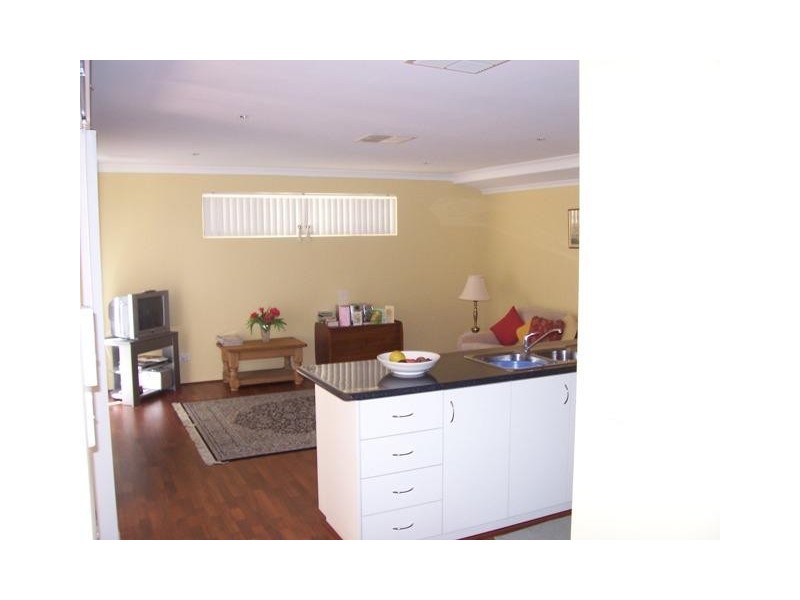 11 TAPLOW PDE, Ashby WA 6065