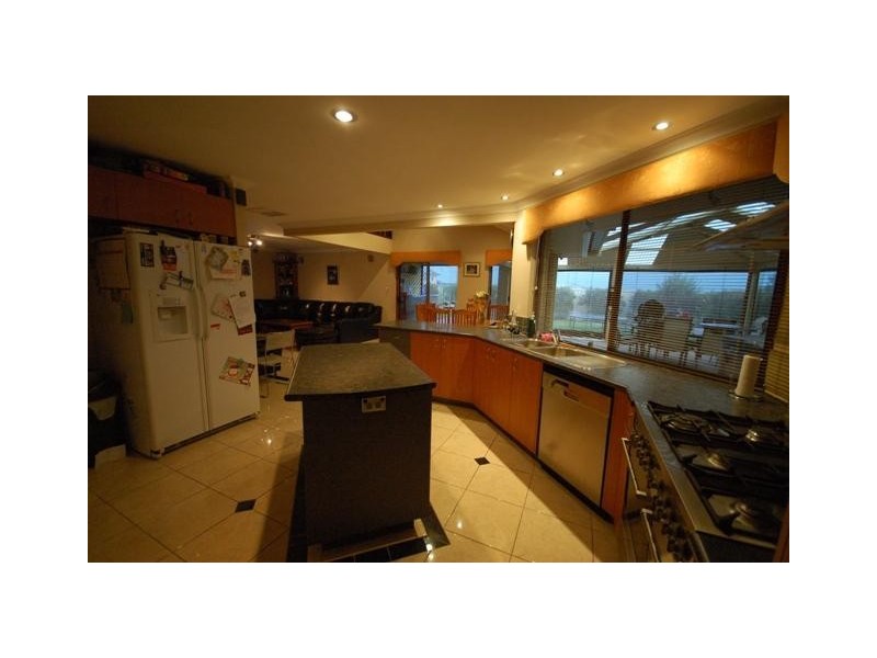 15 Narrien Loop, Hocking WA 6065