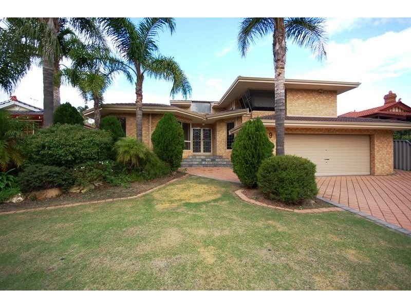 9 Parkwood, Woodvale WA 6026