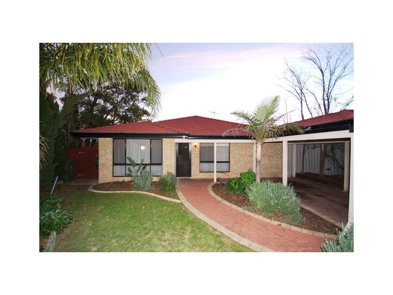 5 AQUA COURT, Banksia Grove WA 6031