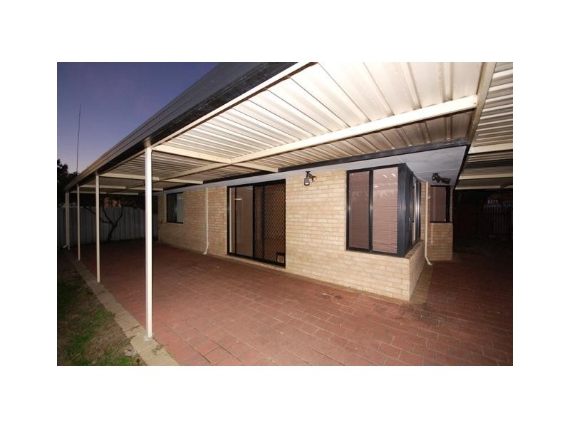 5 AQUA COURT, Banksia Grove WA 6031