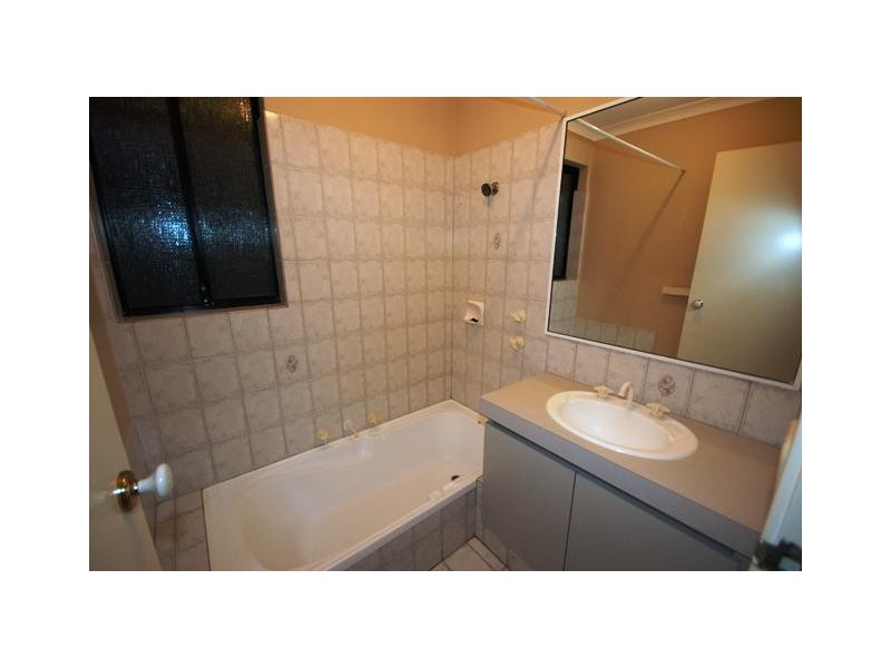 5 AQUA COURT, Banksia Grove WA 6031