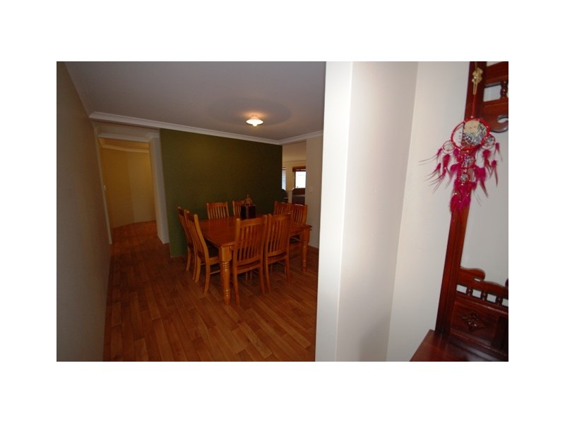 42 Alpina Prom, Banksia Grove WA 6031