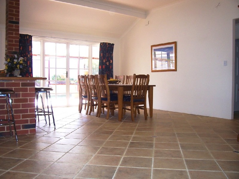 138 Lagoon Drive, Yanchep WA 6035