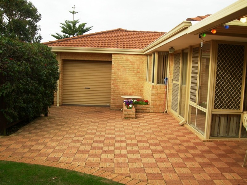 43 Kinross Drive, Kinross WA 6028