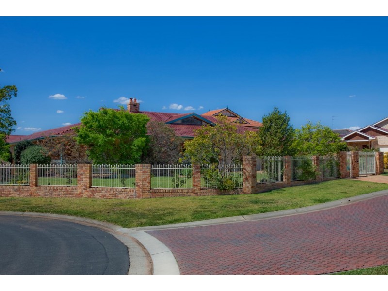 12 Rochester Grove, Castle Hill NSW 2154