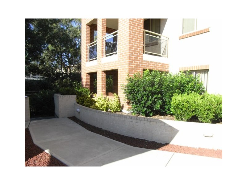 12/2 Wentworth Ave, Toongabbie NSW 2146
