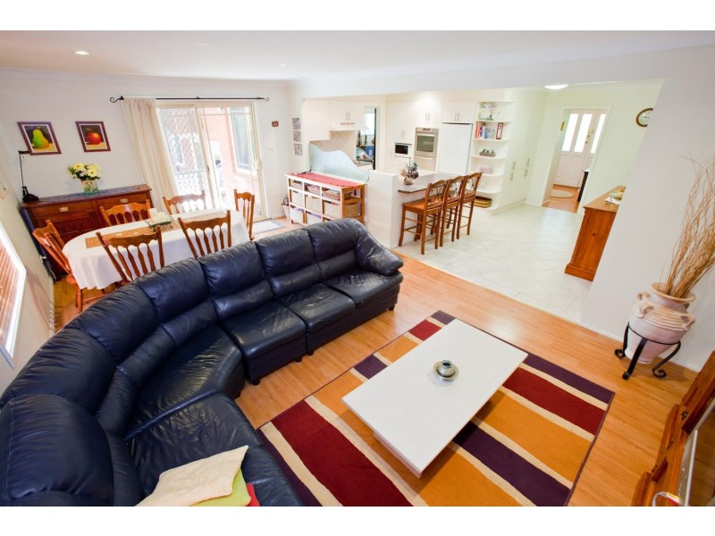 8 Louise Avenue, Baulkham Hills NSW 2153