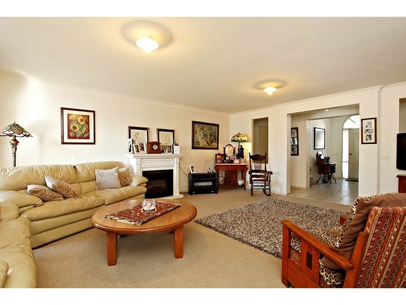 16 Ridge Street, Glenwood NSW 2768