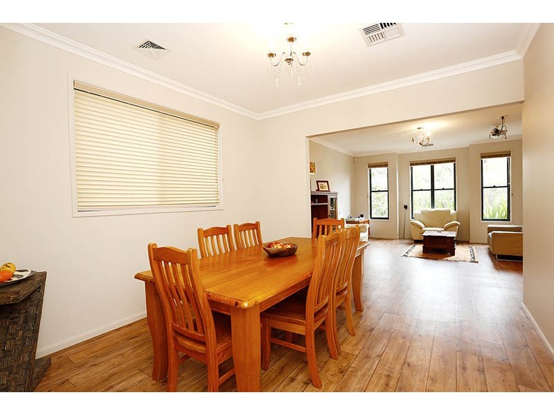 14 Churchill Drive, Winston Hills NSW 2153