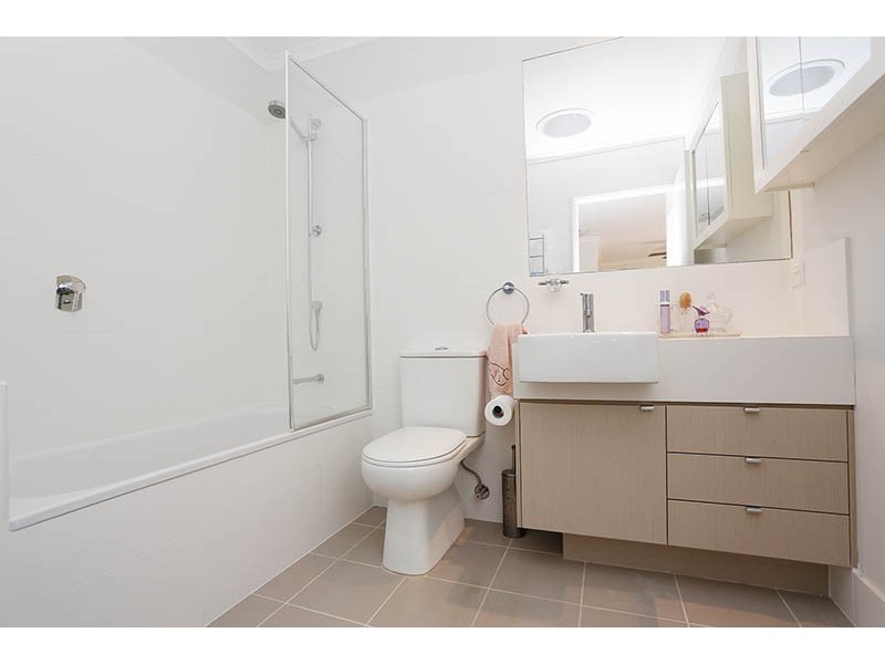 32 Caddies Boulevard, Rouse Hill NSW 2155