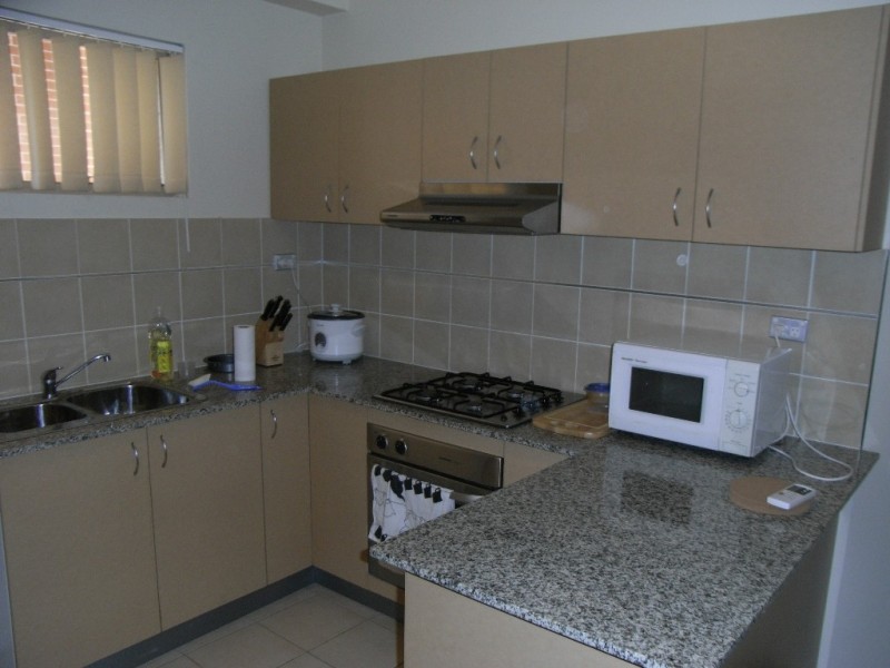 39/2 Wentworth Ave, Toongabbie NSW 2146