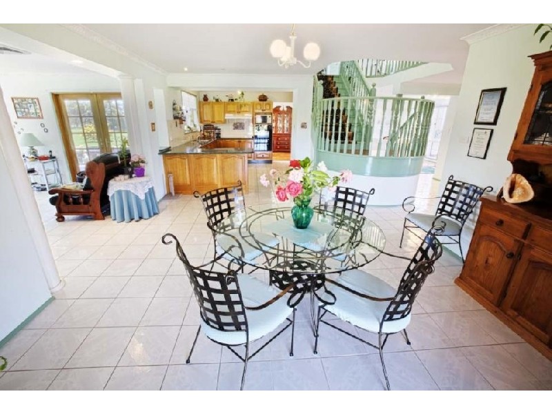 26 Kelvin Park Dr, Bringelly NSW 2556