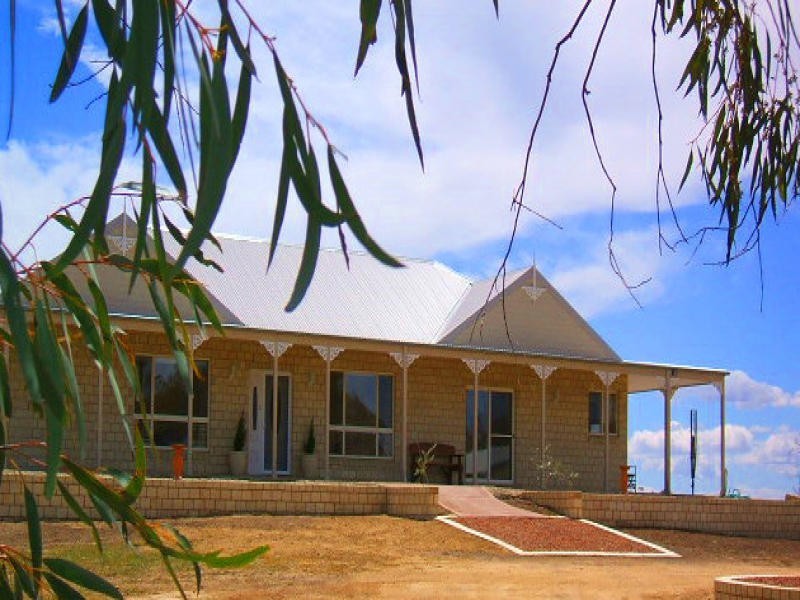 194 GLENROWAN RD, Jindabyne NSW 2627