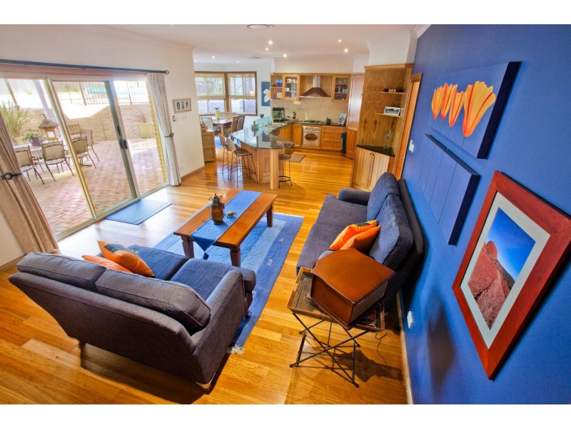 6 Highfield Place, Beaumont Hills NSW 2155