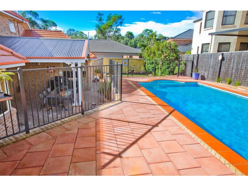 6 Highfield Place, Beaumont Hills NSW 2155