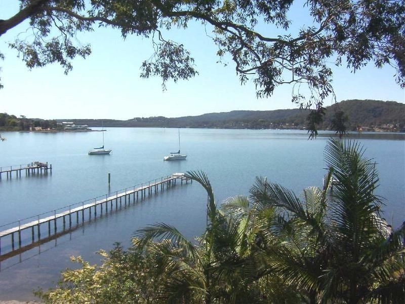 Point Frederick NSW 2250