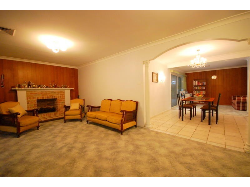 38 Chamberlain Road, Wyoming NSW 2250