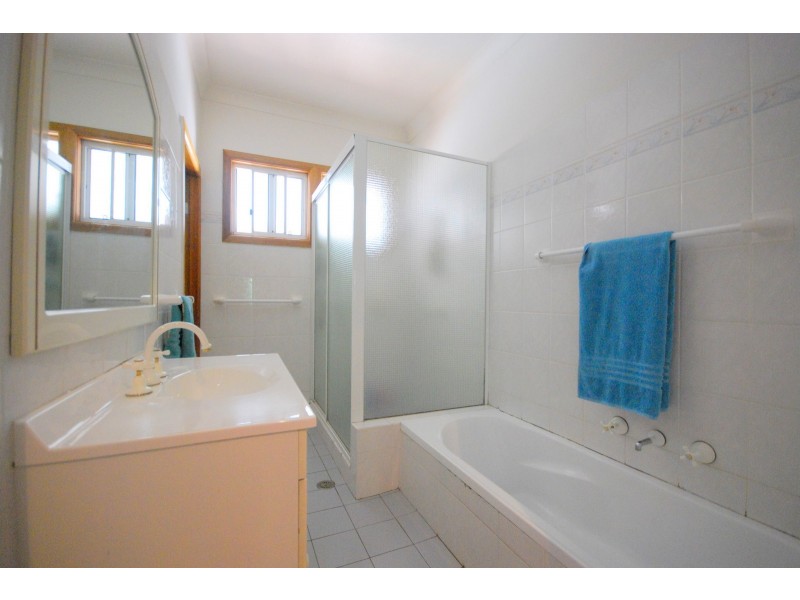 Lisarow NSW 2250