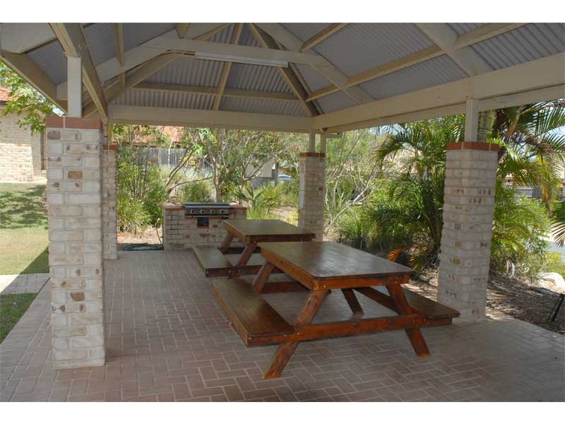 1 Sunny Court, Sunnybank Hills QLD 4109