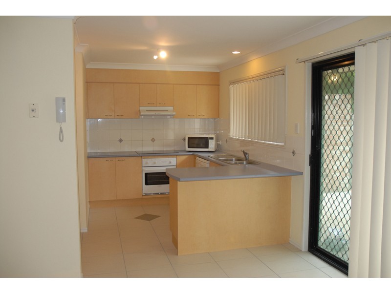 1 Sunny Court, Sunnybank Hills QLD 4109