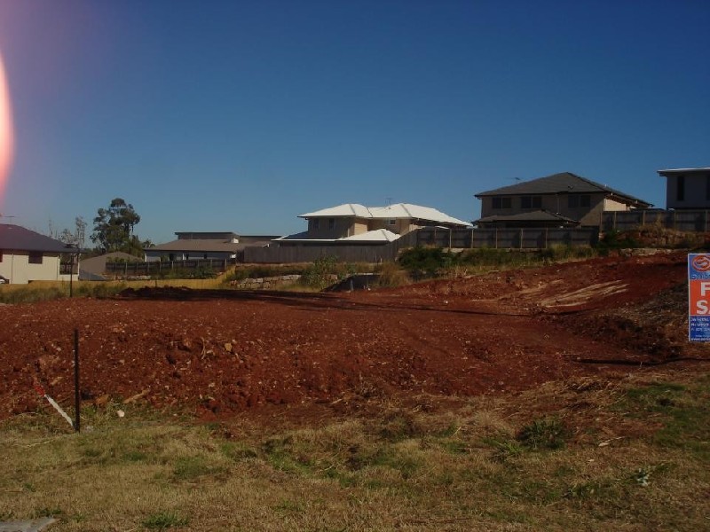 63 Rowland, Wakerley QLD 4154