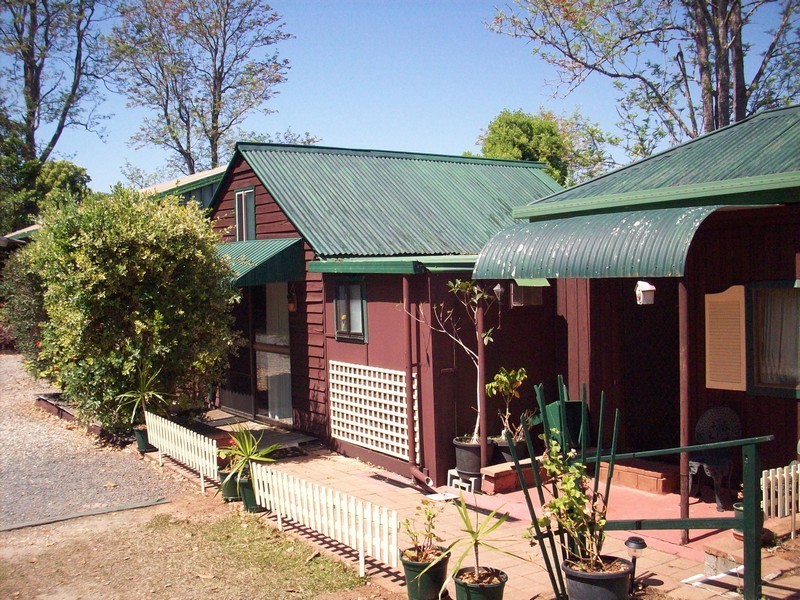 10 Braeside Drive, Uki NSW 2484