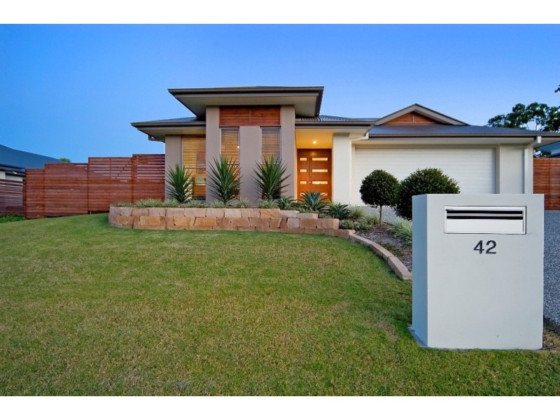 42 Peregrine Cr, Coomera QLD 4209