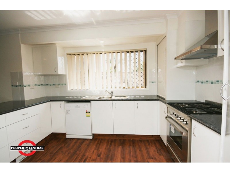 190 Discovery Drive, Helensvale QLD 4212