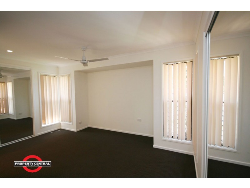 190 Discovery Drive, Helensvale QLD 4212