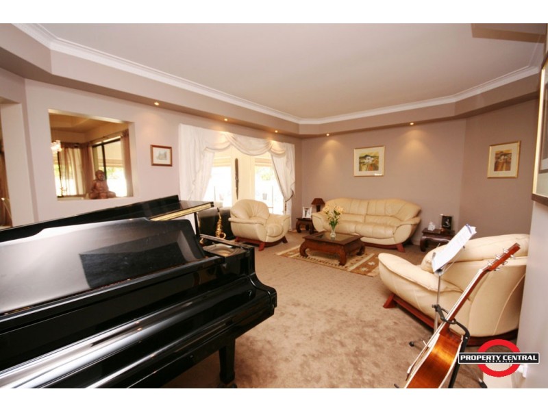 32 John Dalley Drive, Monterey Keys QLD 4212