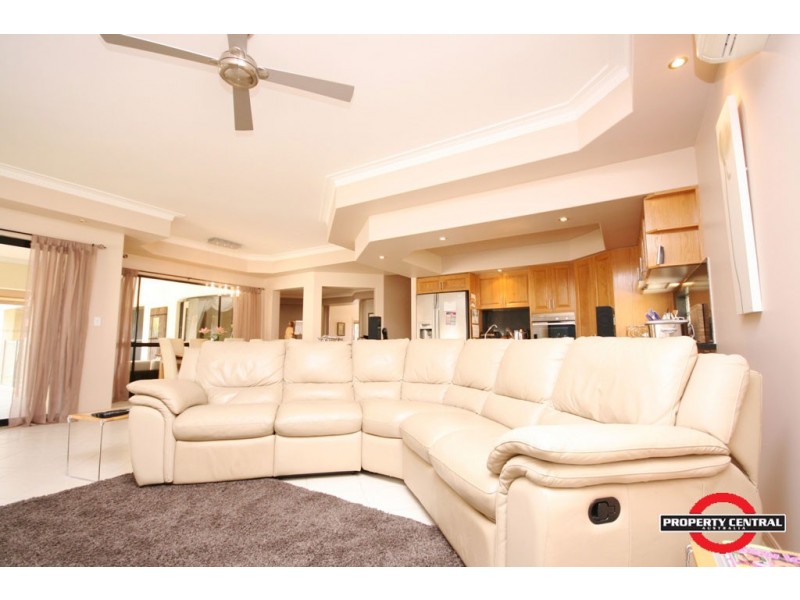 32 John Dalley Drive, Monterey Keys QLD 4212