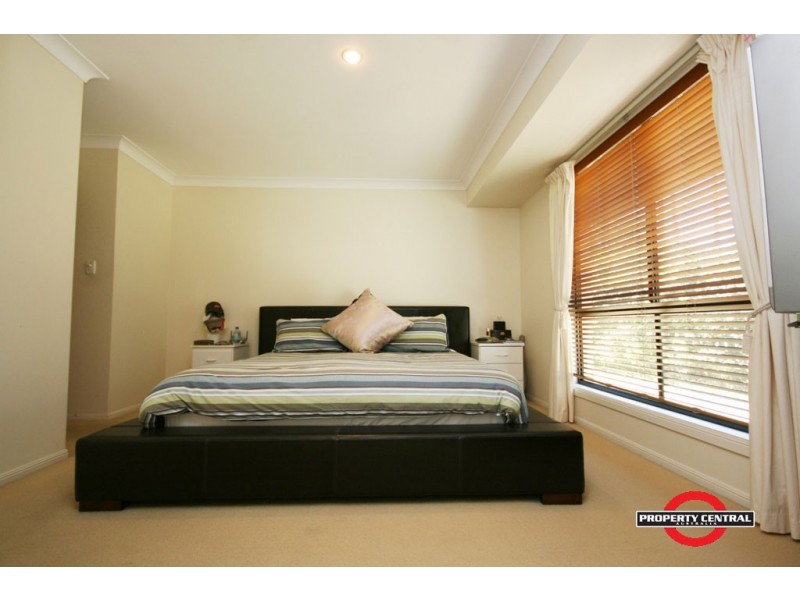 5 Ken Cres, Monterey Keys QLD 4212