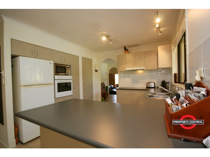 12 Atkins Place, Helensvale QLD 4212