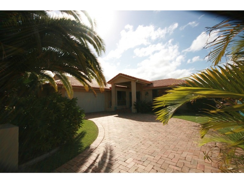 34 Glenwater Cr, Monterey Keys QLD 4212