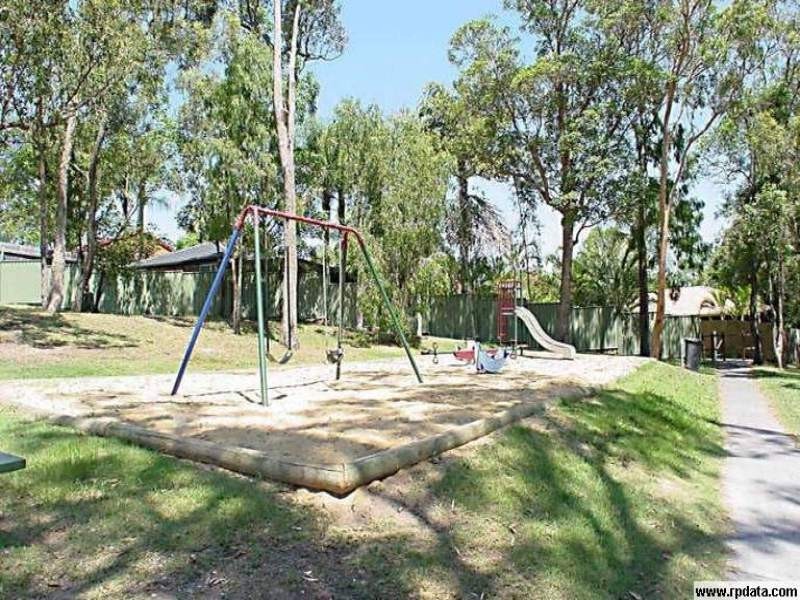 2/18 Doyalson, Helensvale QLD 4212