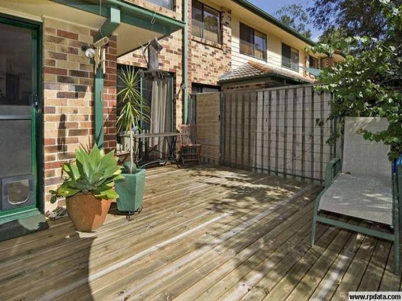 2/18 Doyalson, Helensvale QLD 4212