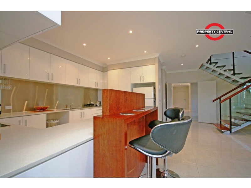 Hope Island QLD 4212