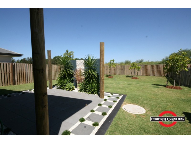 Hope Island QLD 4212