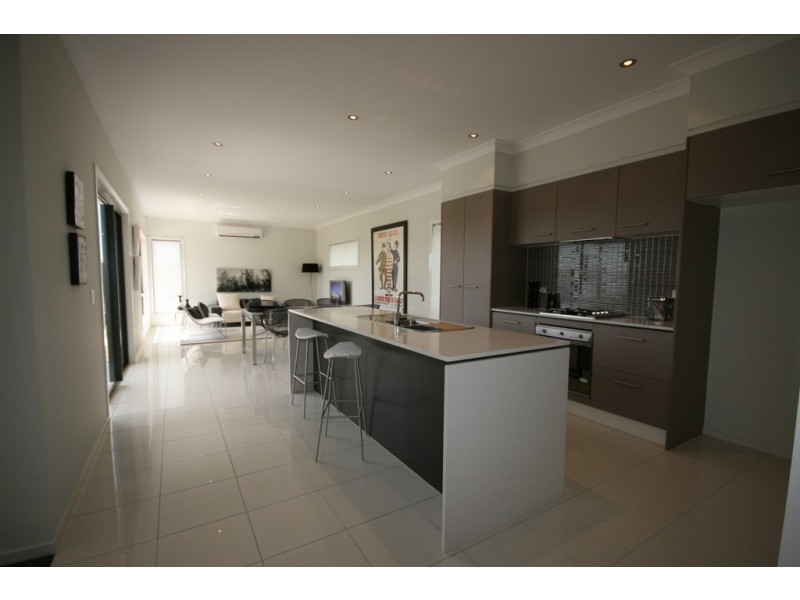 Hope Island QLD 4212