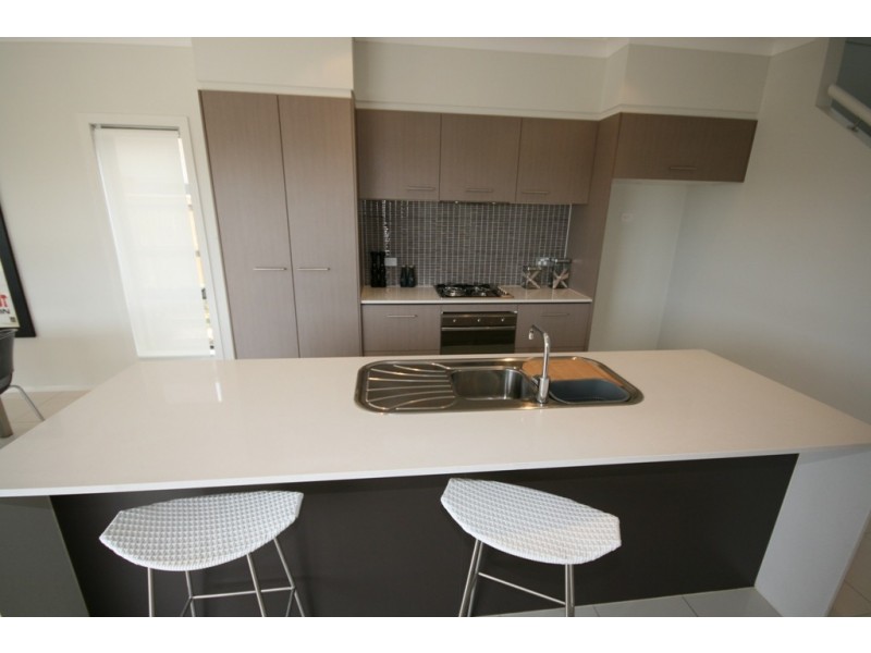 Hope Island QLD 4212