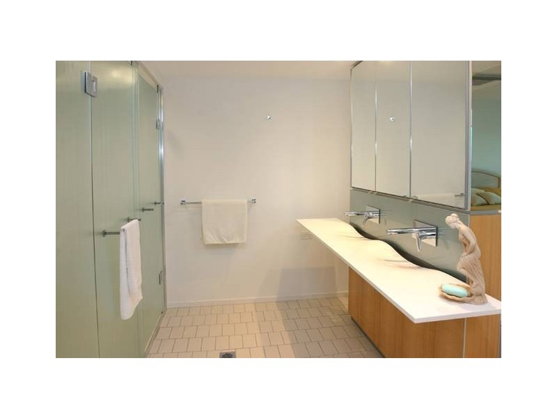 Ephraim Island QLD 4216