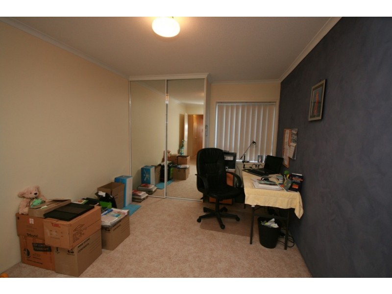 Hollywell QLD 4216
