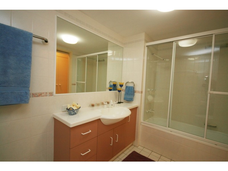 Hollywell QLD 4216