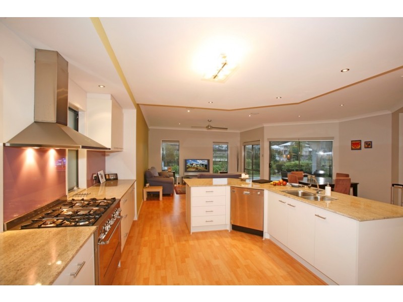3 Picnic Creek Drive, Coomera QLD 4209