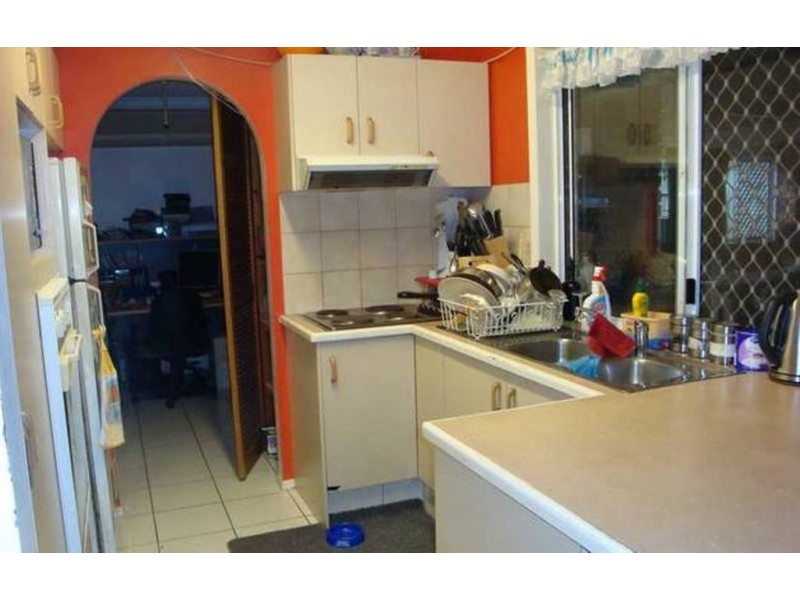 84 Lindfield Rd, Helensvale QLD 4212